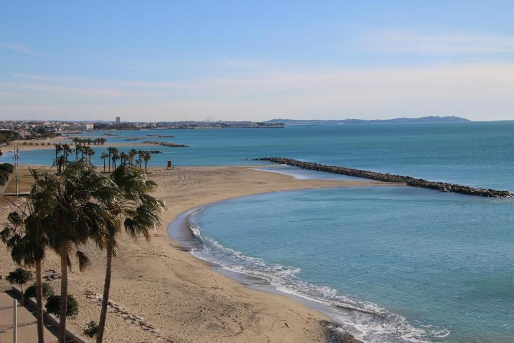 Апартаменты Apartamento Vistas Al Mar Камбрильс Экстерьер фото