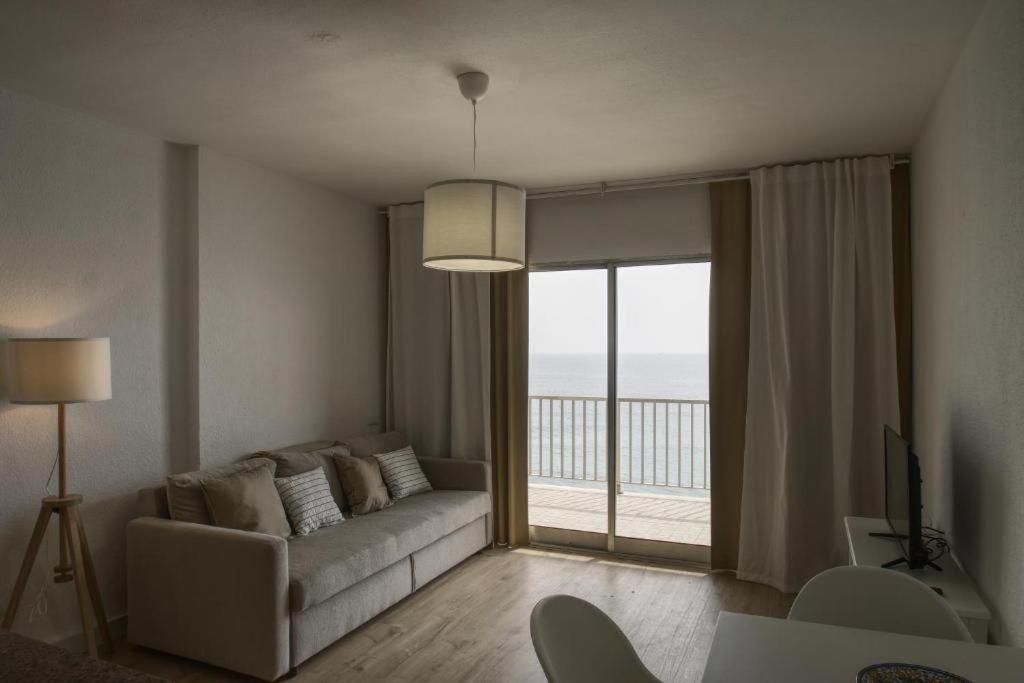 Апартаменты Apartamento Vistas Al Mar Камбрильс Экстерьер фото